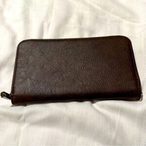 THIRTY-ONE SLIM WALLET (Brand new, never used!)